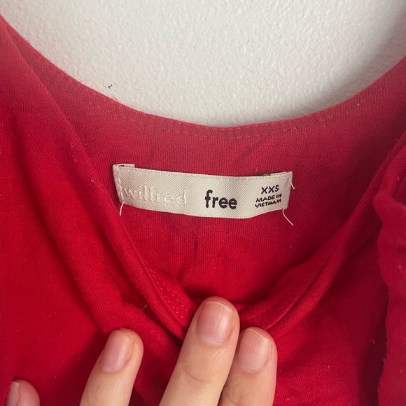 Aritzia tank top - Picture 2 of 4